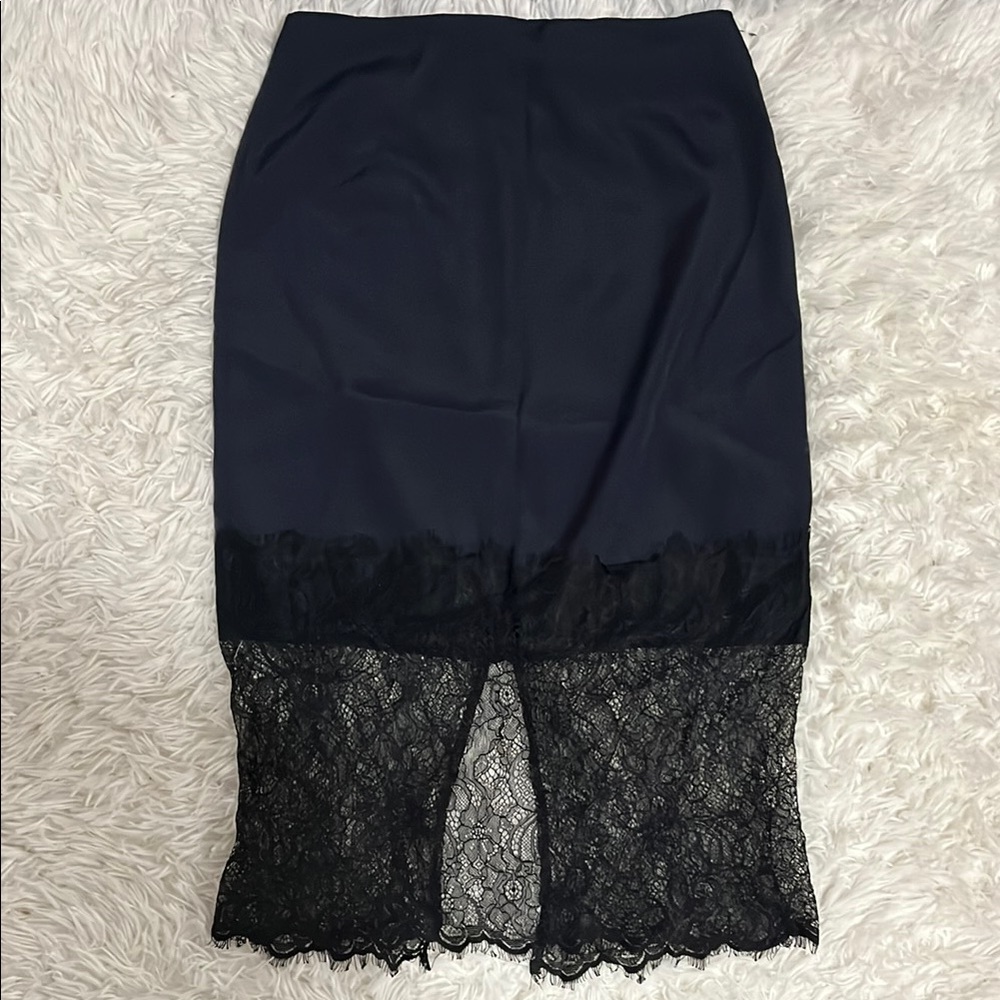 Elegant Black Lace Trim Skirt Size 0